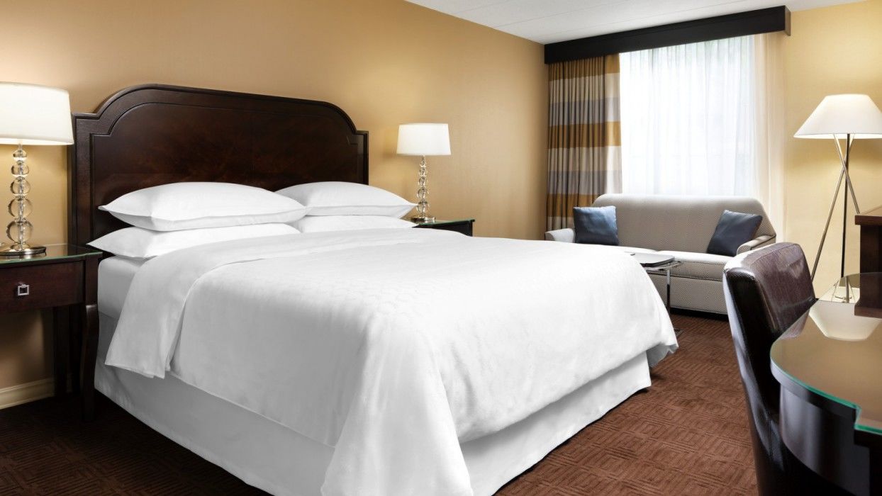 Sheraton Milwaukee Brookfield Exteriör bild
